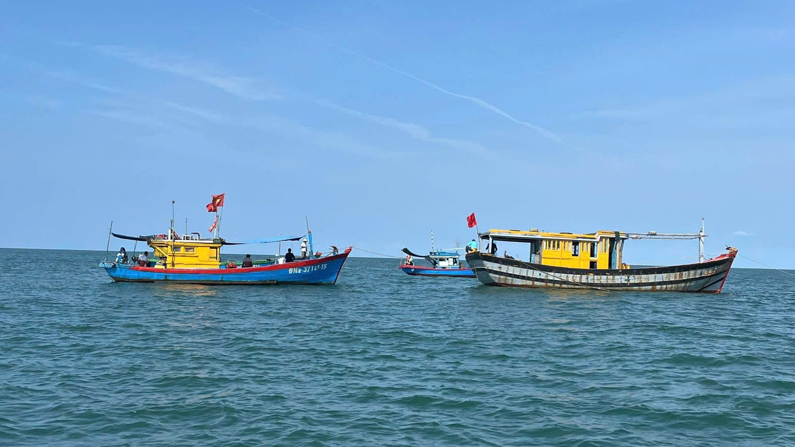 Calm sea conditions on a fishing day trip out of Nha Trang